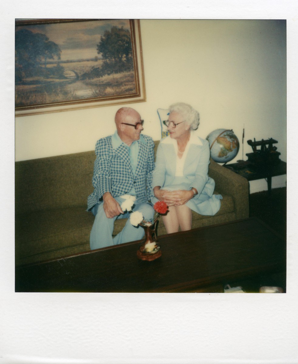 Vintage Polaroid Moms Sex - Polaroid Of Mom | Niche Top Mature
